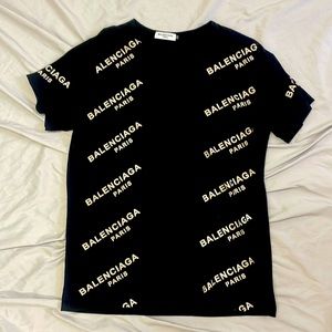 Balenciaga Paris Tshirt, brand new condition, worn 2 or 3 times max